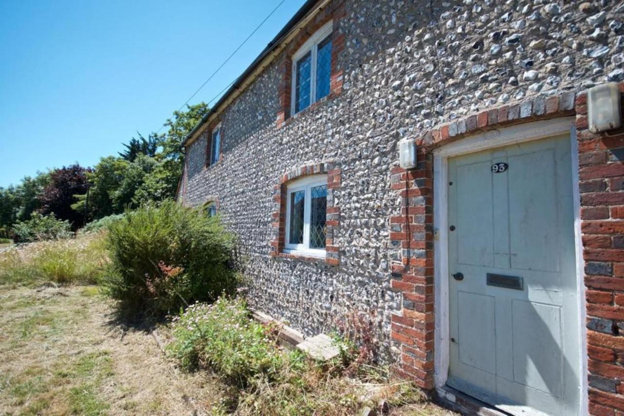 Wish Cottage Ratton Exteriér fotografie